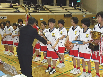 女子優勝　葛塚ウイングス